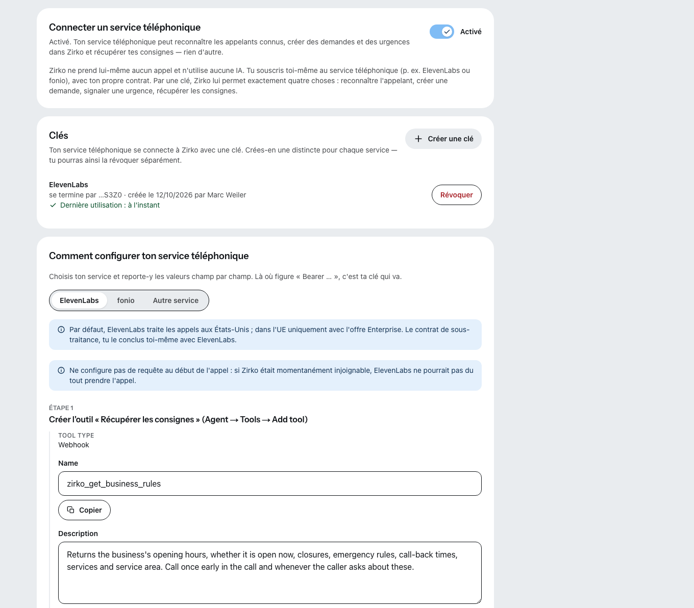 Le réglage « Service téléphonique IA » : le service téléphonique est connecté, la clé n’apparaît que par ses derniers caractères, en dessous « Comment configurer ton service téléphonique » avec les champs pour ElevenLabs à copier.