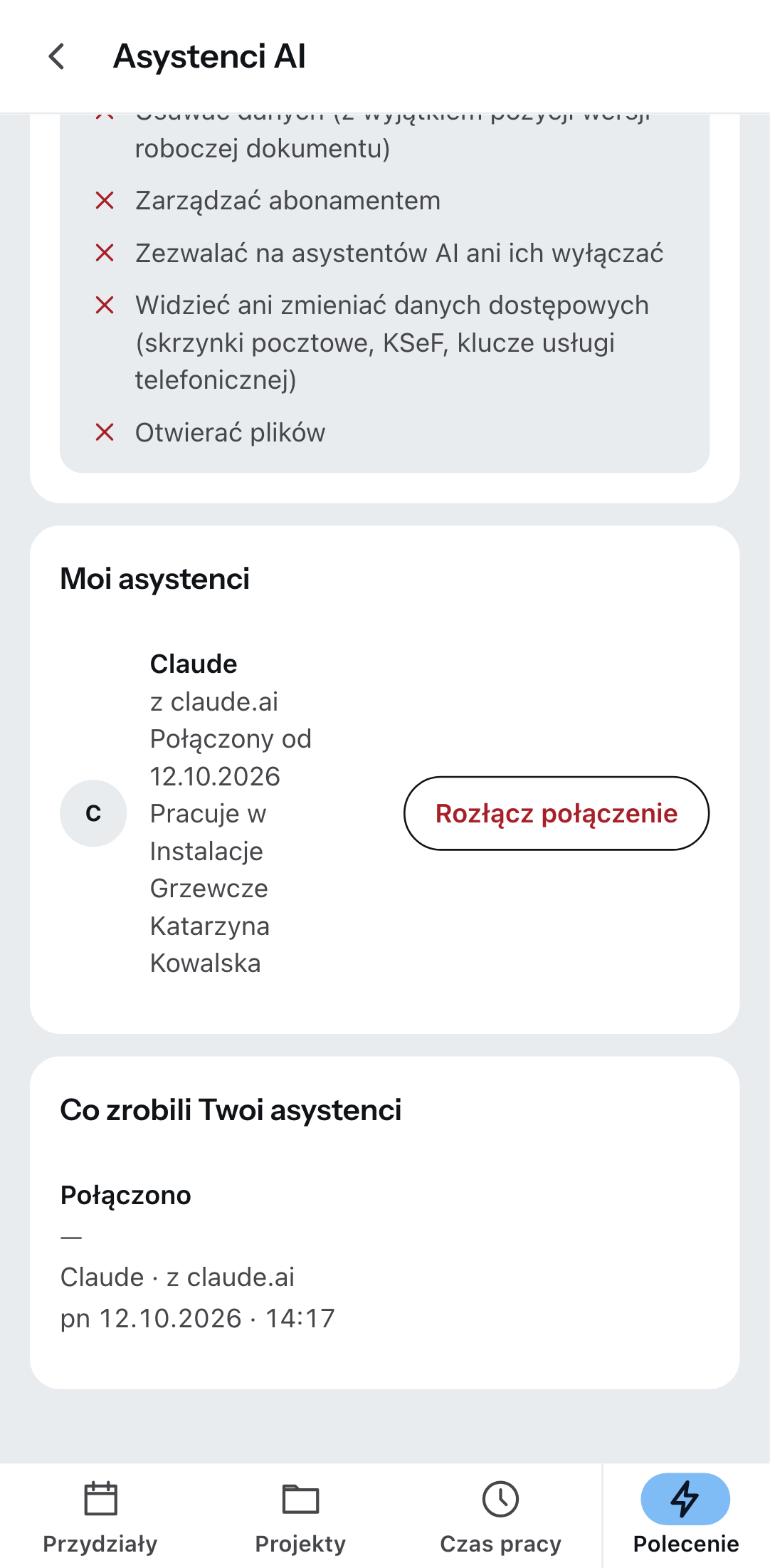 „Asystenci AI” w aplikacji Zirko: połączony asystent i przycisk, którym go rozłączasz.